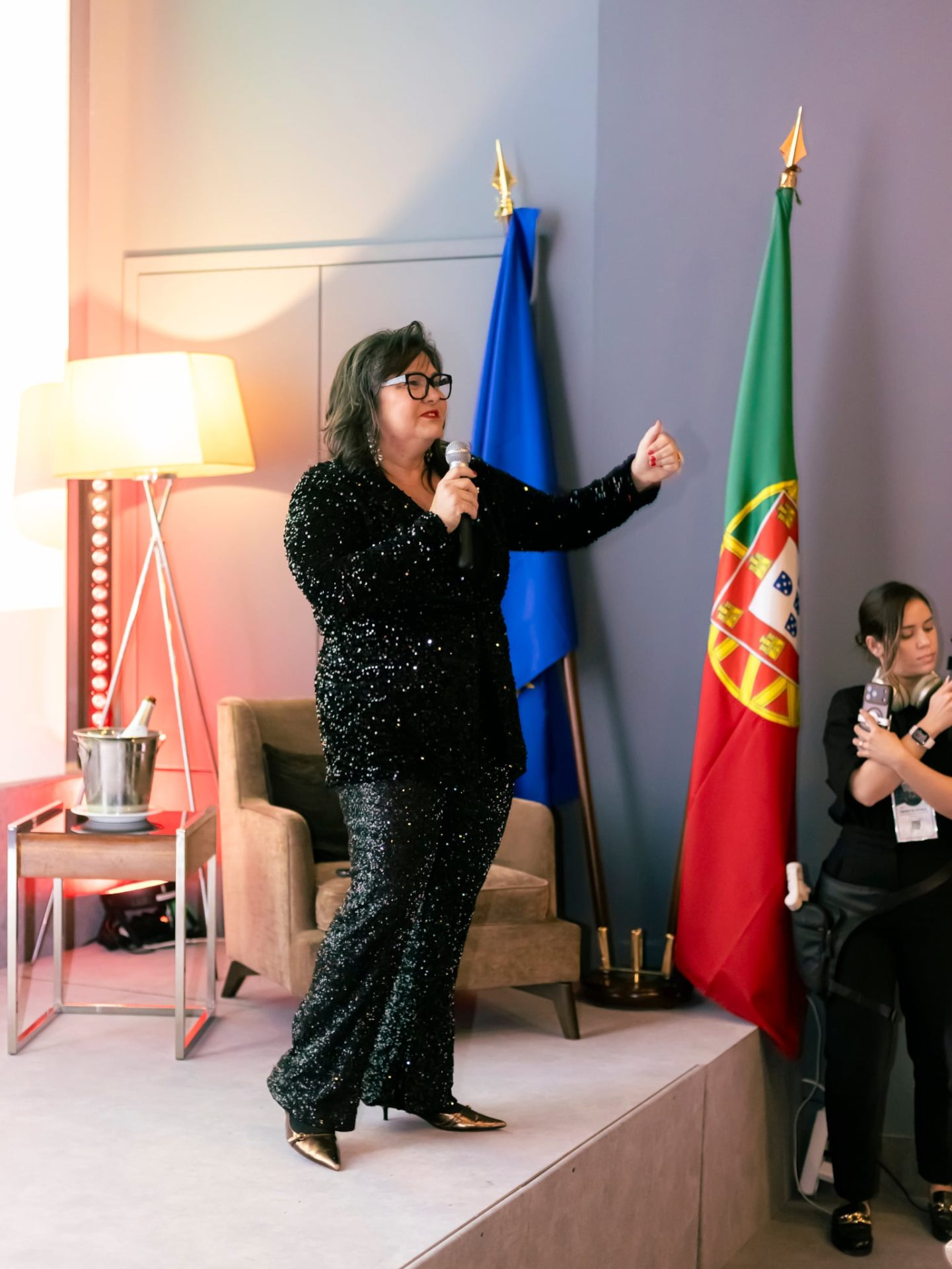 Carla Magalhães em palco